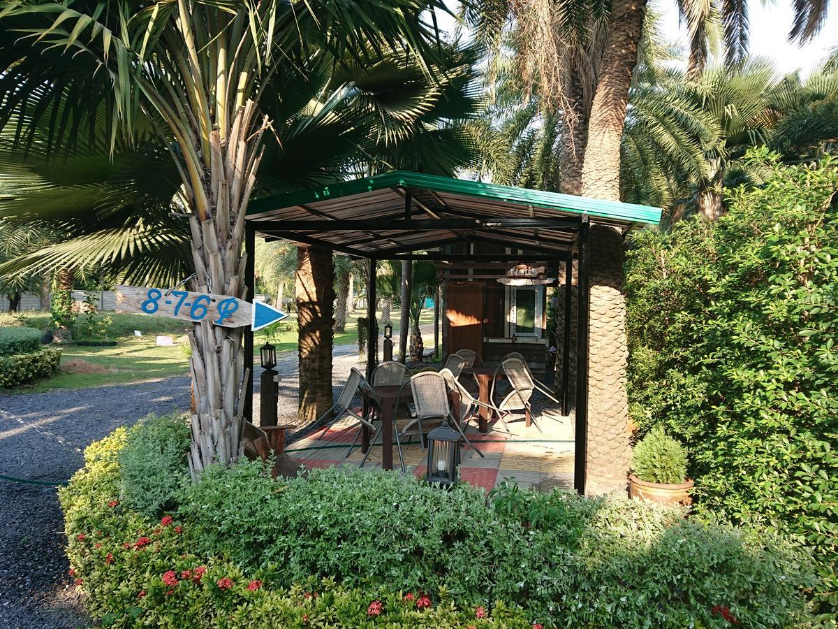 Lopburi Palm Resort Exterior photo